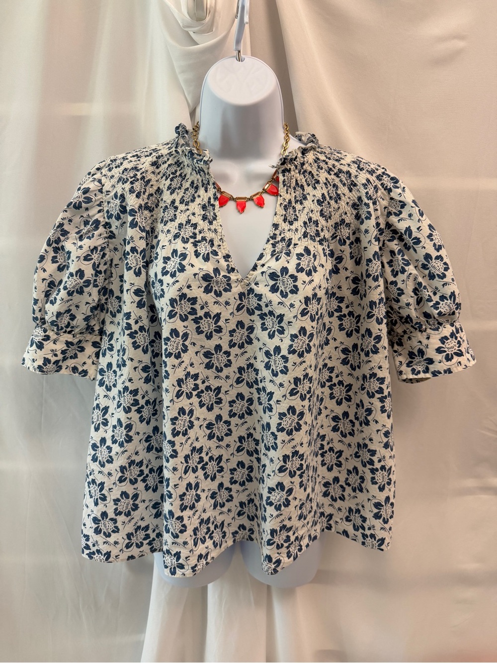 Polo Ralph Lauren Blue White Floral Smocked V-Neck Puff Sleeve Blouse Size 8